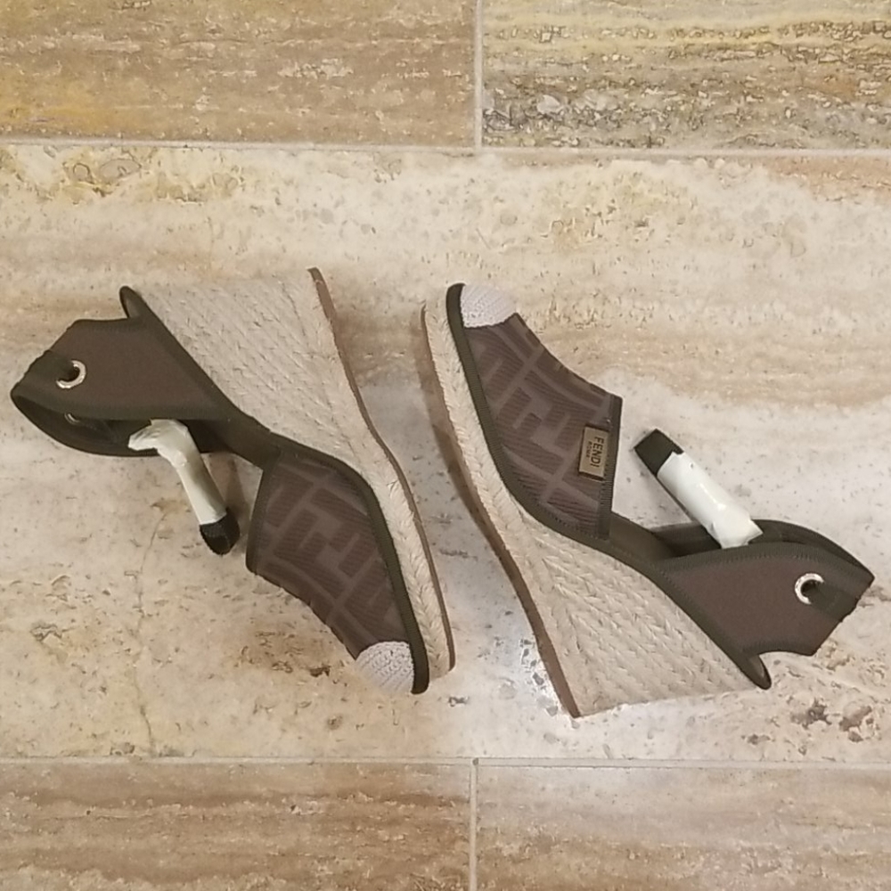 🚫SOLD❌🔥FENDI CANVAS ESPADRILLES - Picture 5 of 16